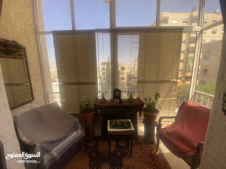 شقة سكنية نضيفة وفاخرة للبيع ، مفروش او بدون فرش في خلدا بالقرب من مدارس الدر المنثور