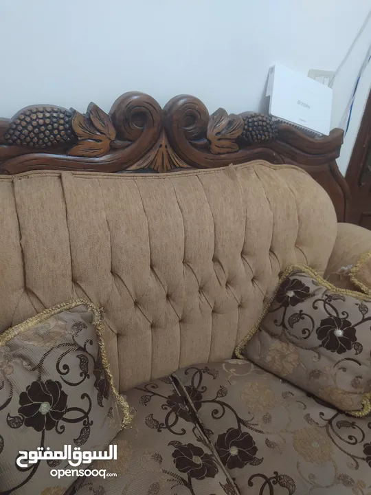 كنابايات مستعملة حفر  خشبي مع كامل مستلزماتها  حالتها جيدة جدا (قابل للتفاوض)