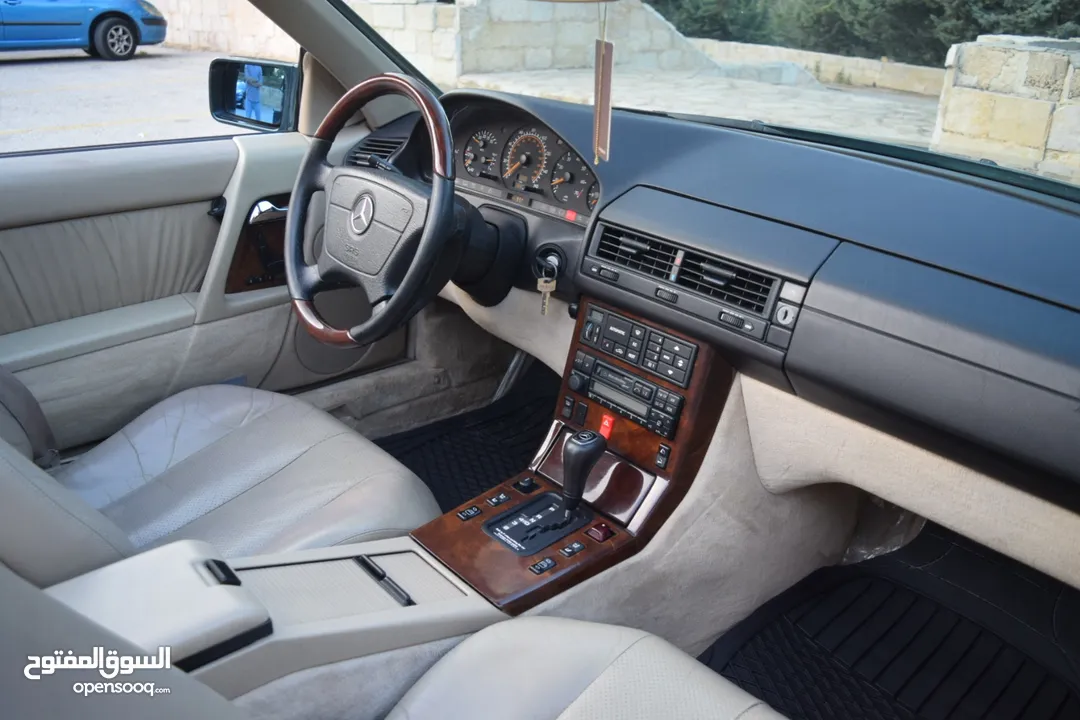 Mercedes SL320 1995 بحالة الوكالة