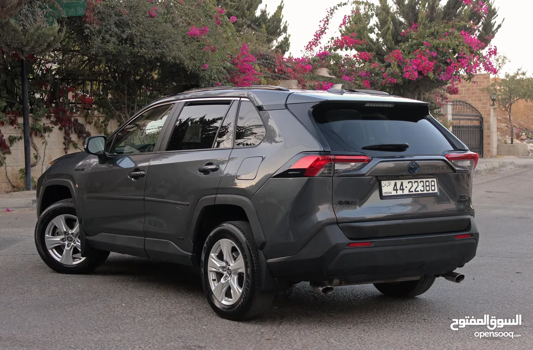راف فور XLE 2020