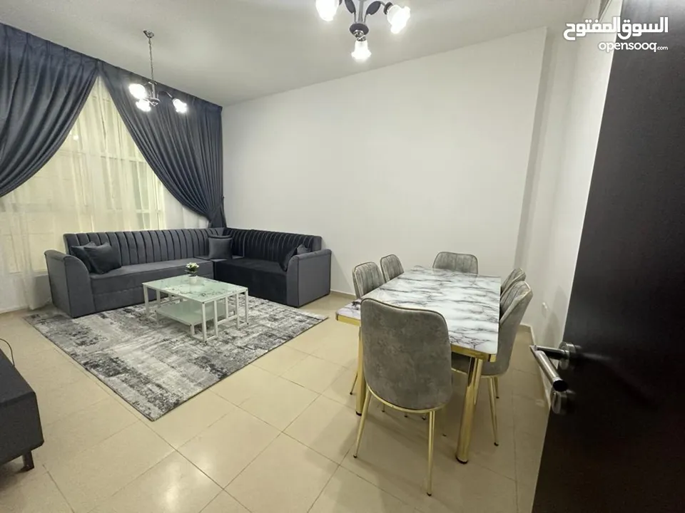 للايجار الشهري شقة غرفتين وصالة في عجمان منطقة النعيمية ابراج السيتي تاور