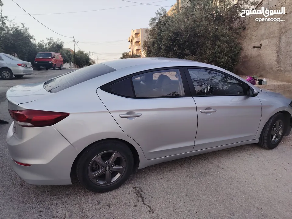 هونداي افانتي AD