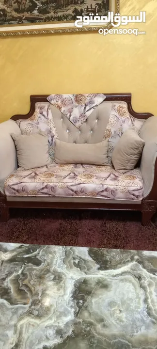 طق كنب غرفة ضيوف