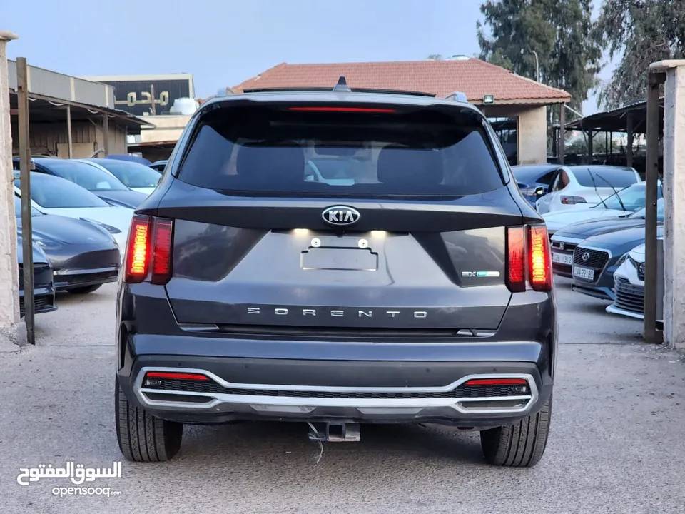 KIA SORENTO EX 2021