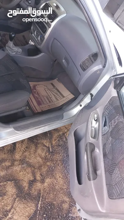 هيونداي فيرنا 2001