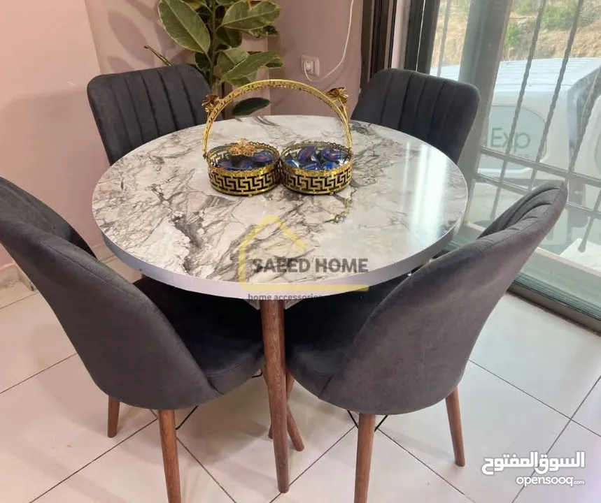 طاولة سفرة دائرية مع 4 كراسي سطح الطاولة خشب ملبس فورمايكا – مقاوم للخدوش وسهل التنظيف