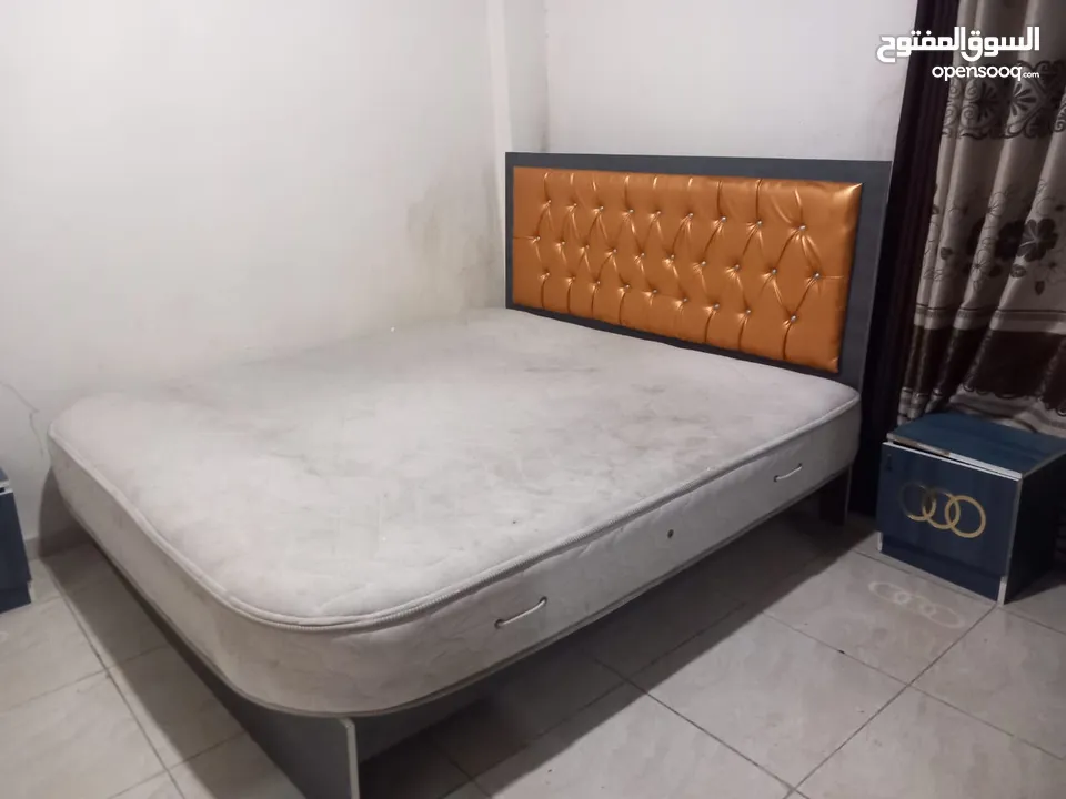 غرفة نوم خشب لامنت