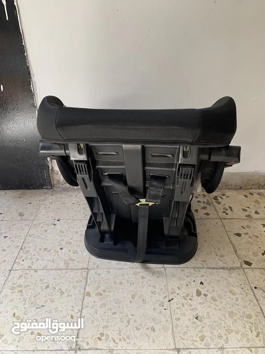 مقعد أطفال للسياره car seat  بحالة الوكالة سبب البيع عدم الحاجة