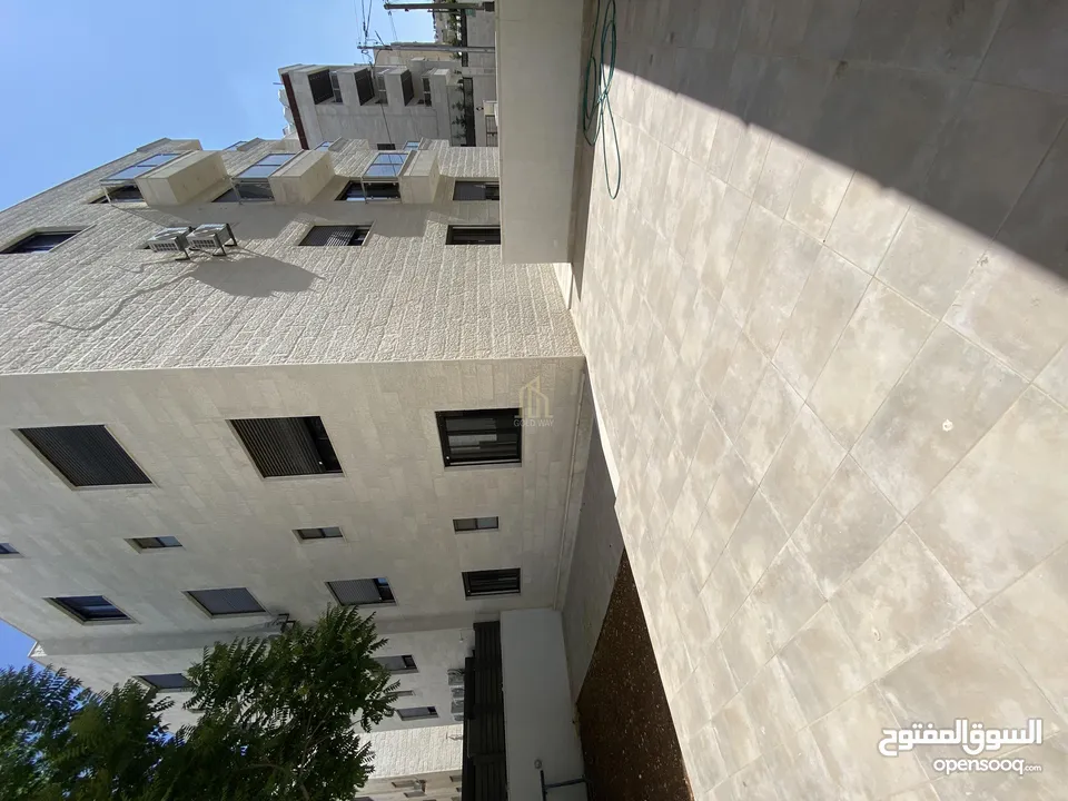 في أجمل مناطق أم السماق شقة أرضية 137م مع ترس وحديقة 170م بسعر مميز / ref 9541
