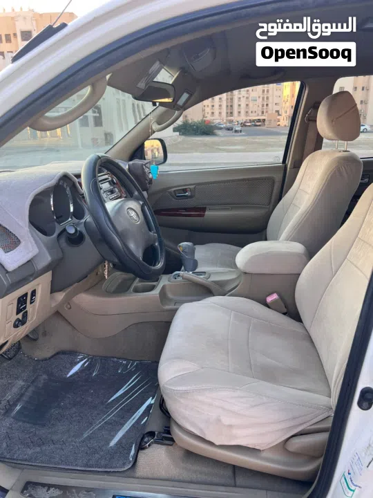 للبيع تويوتا فورتشنر موديل 2010 مأمنه ومسجله سنه كامل لا تحتاج إلى اي شي تم عمل سيرفس مؤخراً 4 سلندر