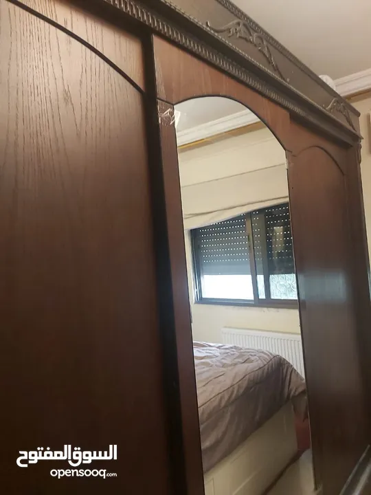 غرفة نوم للبيع بسعر ممتاز