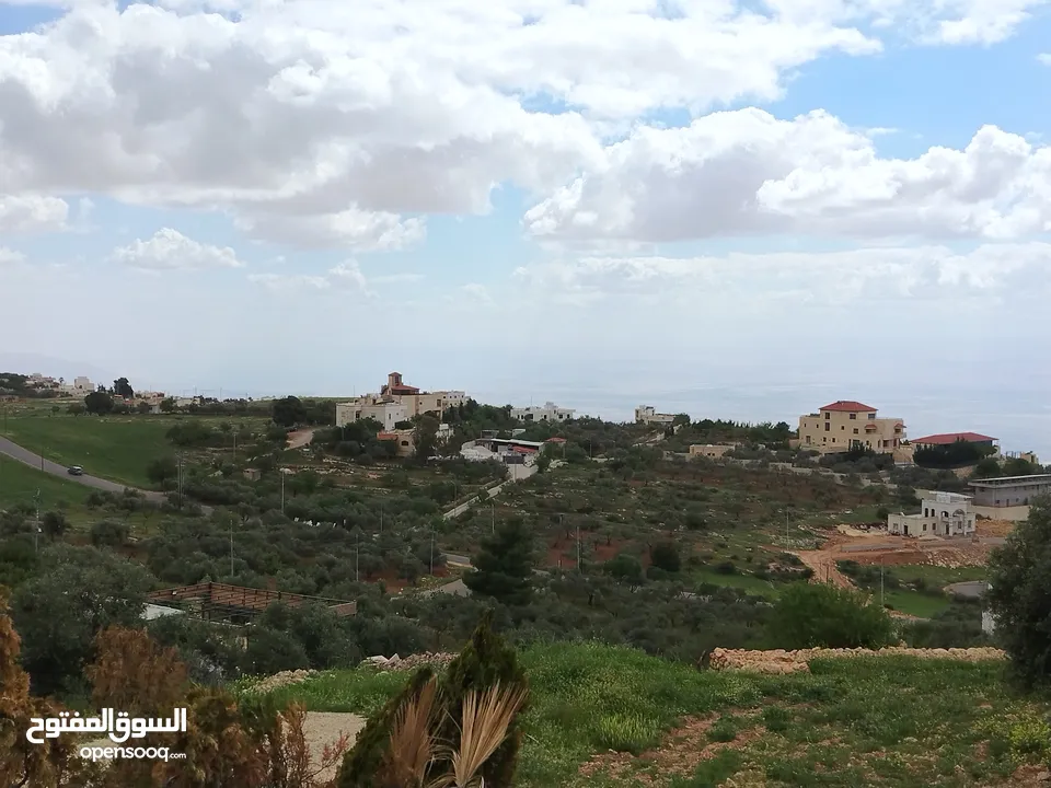 2300 م السلط المغاريب قطعة ملوكية تصلح ل فيلا او مزرعة اطلالة ع الغرب و جبال فلسطين