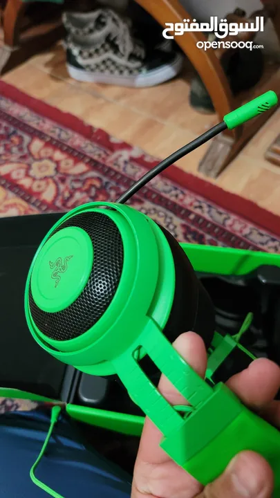 سماعات اليوتييوبر المشاهير المحيطية الغنية عن التعريف الhyper x cloud ll و الRazer