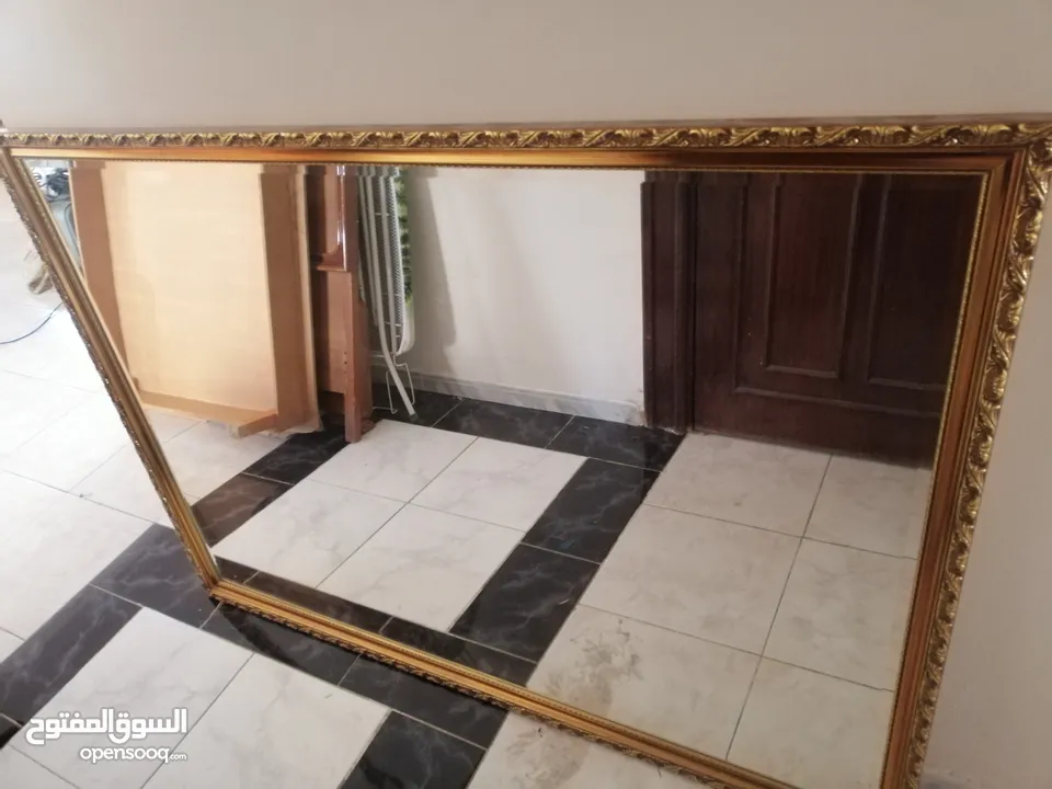 مراية بوفيه كبيره