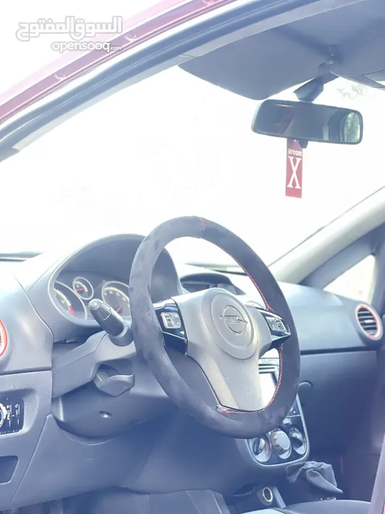 اوبل كورسا توماتيك