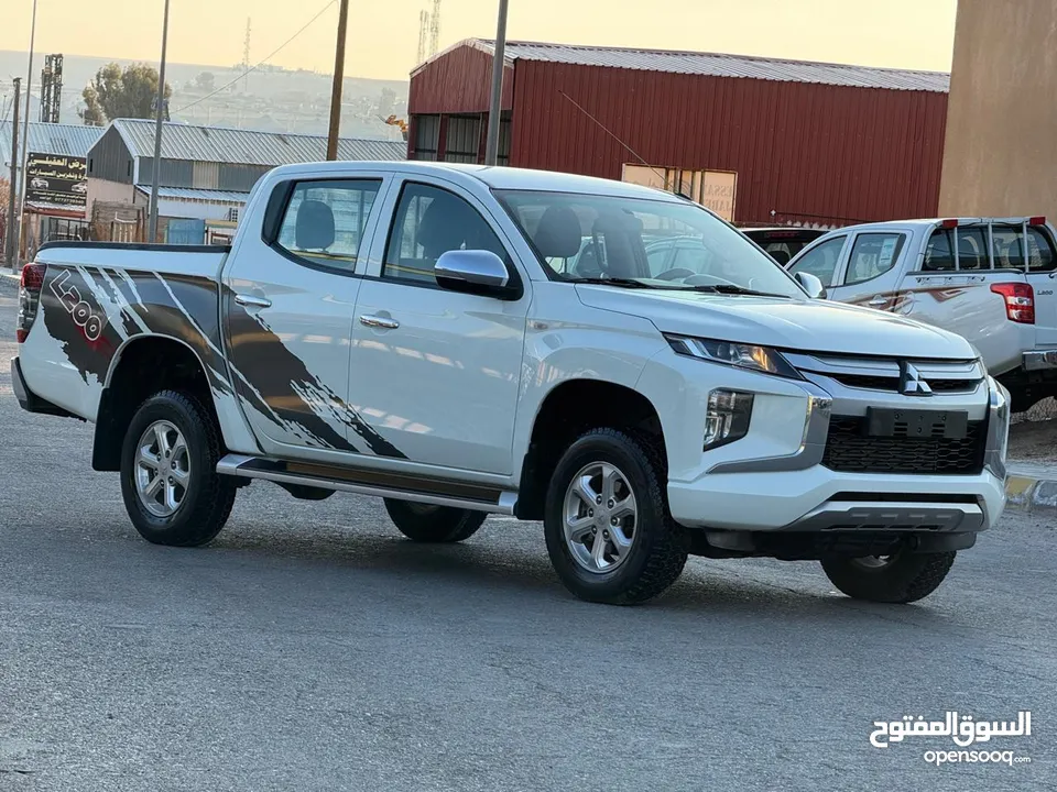 Mitsubishi l200 4X4 2020