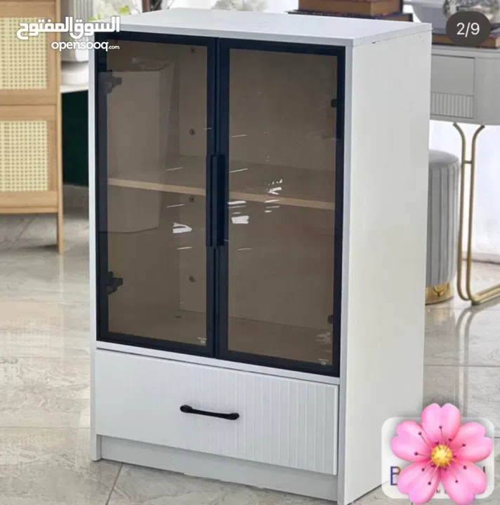 خزانة العرض الفاخرة – ترتيب + فخامة + أناقة بقطعة وحدة