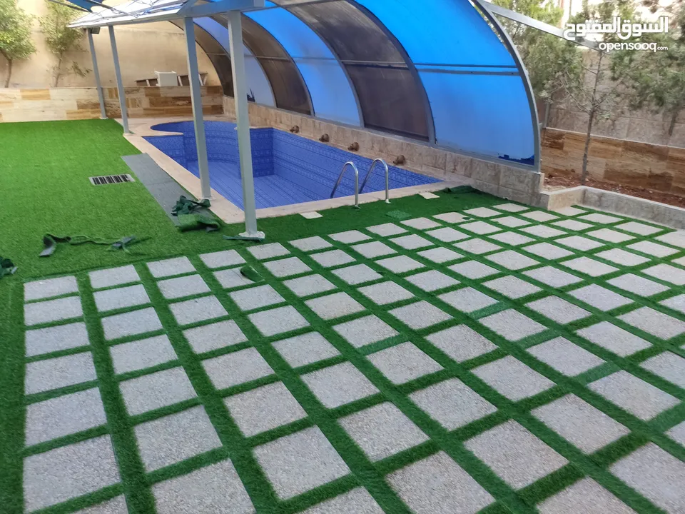 عشب صناعي اقل سعر بالمملكة وتحدي بسعر كثافة وثبات لون  يوجد صناعة  اردني  فيتنامي سعودي مصري امراتي