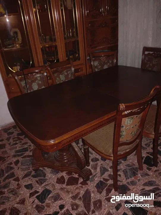 طاولة سفره مع كراسي خشب زان للبيع