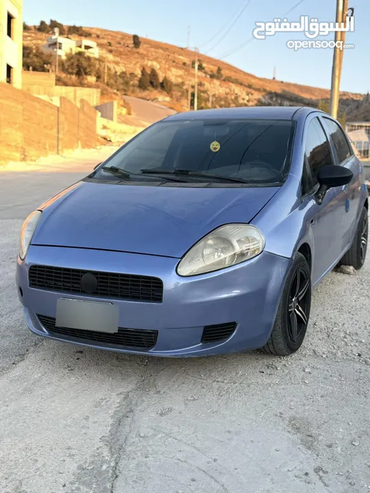 فيات بونتو 2008