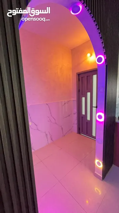 شقة للبيع في عمارة طابق ثاني قريبة من الاستخبارات في قلقيلية منطقة المرج