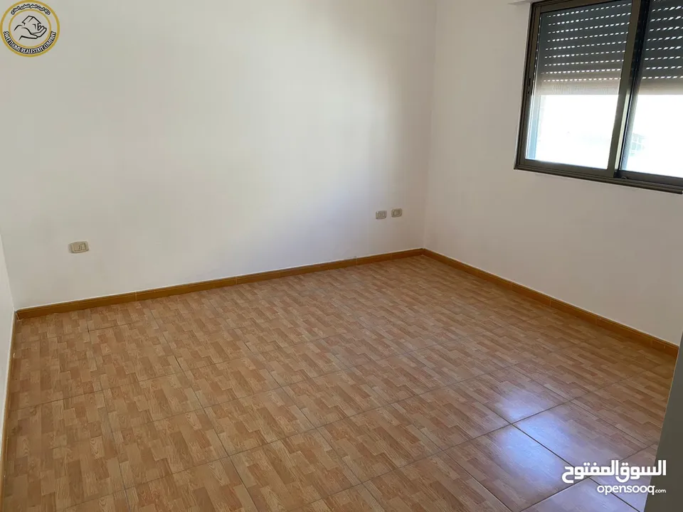 شقة طابقية مميزة للبيع في دير غبار طابق اول 275م تشطيب سوبر ديلوكس بسعر مغري