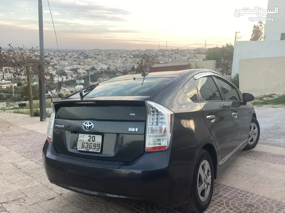 تويوتا بريوس 2011  TOYOTA PRIUS 2011