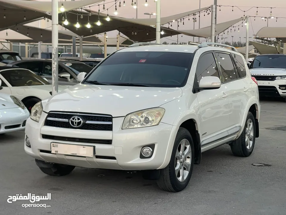 Toyota RAV 4 4V gcc 2012