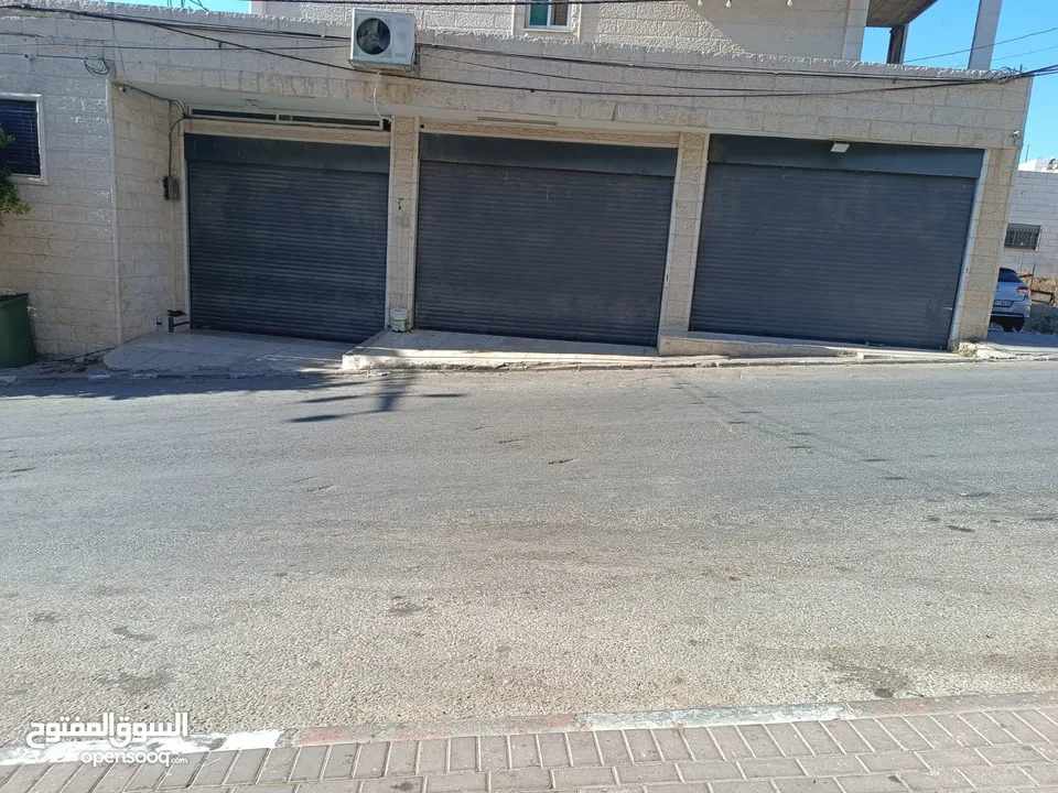 3 مخازن للبيع