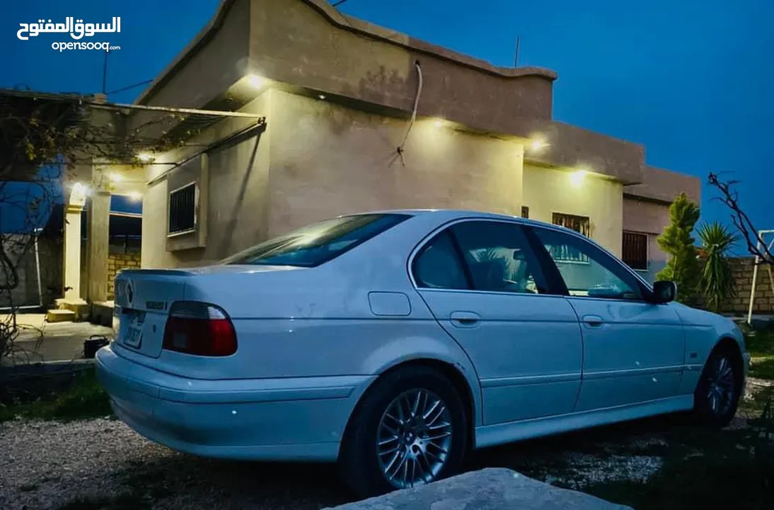 للبيع BMW 525i