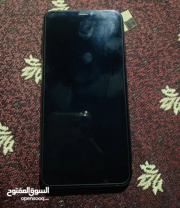 ايفون xs max