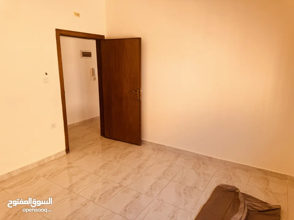 شقه مفروشه
