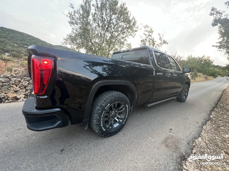 GMC Sierra Denali 2500 diesel full loaded