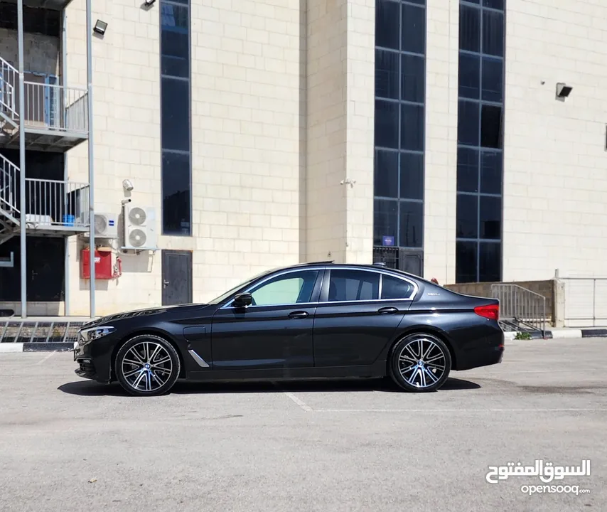 BMW 530 e //2019