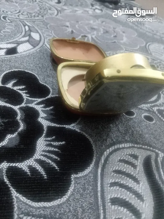 ساعة انتيكا نحاس قديمه بحالة جيده