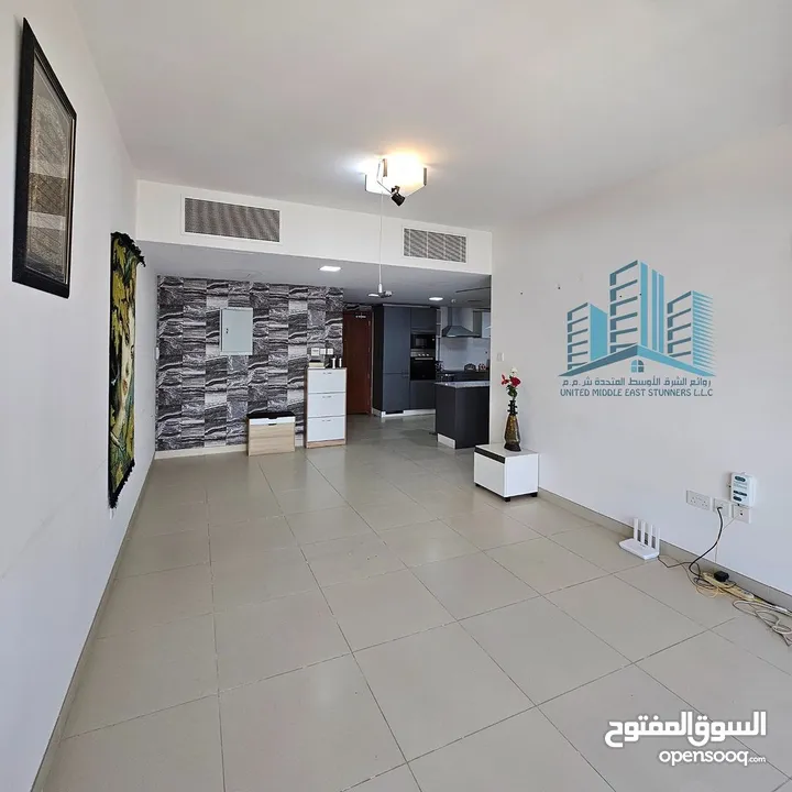 Semi Furnished 2 BR Apartment / شقة شبه مفروشة راقية