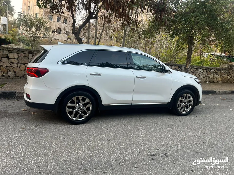 سونتو.  فللللللل. مع. فتخه. 4/4. ههدبزك. كهوباء. دبه. كهوباء. كاميرات. بسعررررررررر. طحن. طحن.