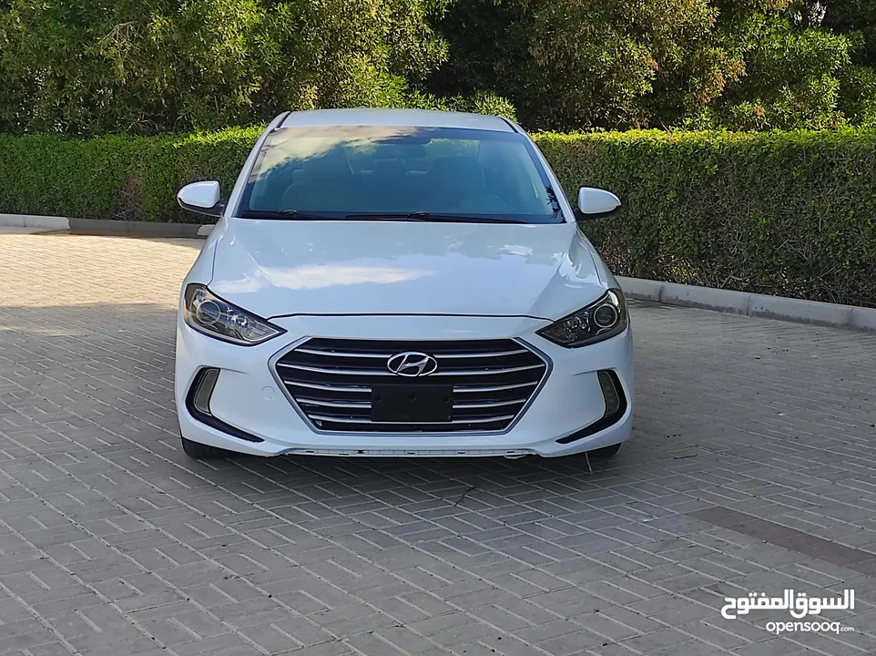 Hyundai Elantra 2017 usa V4 2.0 full automatic