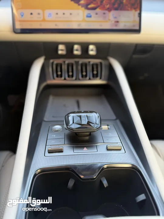 BYD SONG L 2023  متوفره لونين عظمي وفيراني  عداد اقل من 9000 كيلو  فحص كامل  لا يوجد اقساط شخصيه