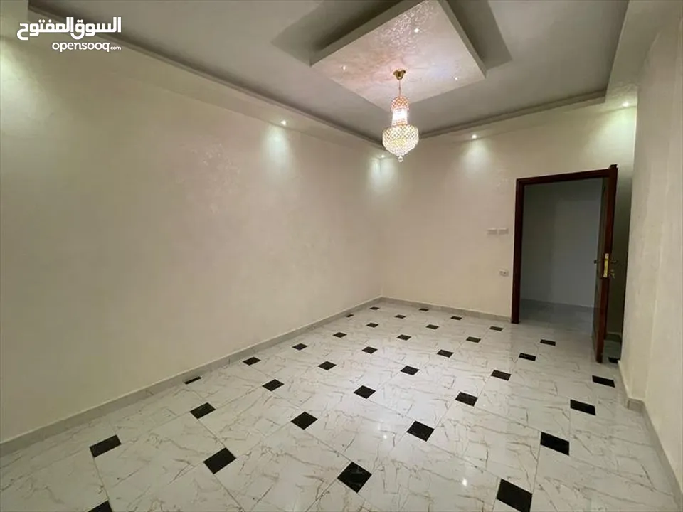 شقة للبيع في عمان - تلاع العلي- طابق أول
