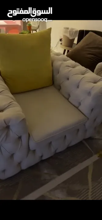 Good sofa صوفا بحاله جيده جدا