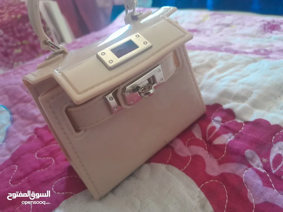 والسعر 10 شيكل