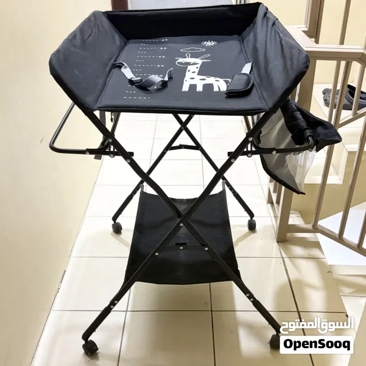 Breast pump(Juniors) and Diaper Changing Table with Freebies