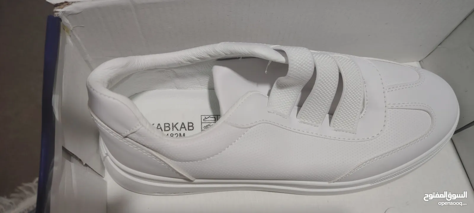 حذاء sizE 43