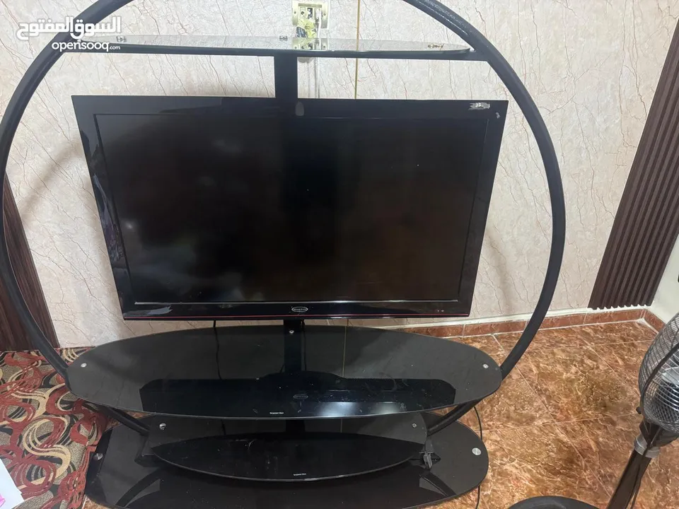 طاولة تلفزيون