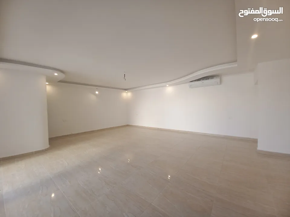Unfurnished Apartment For Rent In Deir Ghbar  ( Property 35234 )-174805084