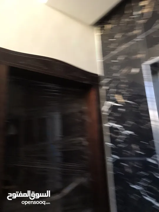 شقه ارضيه طابقيه مميزه للبيع او البدل