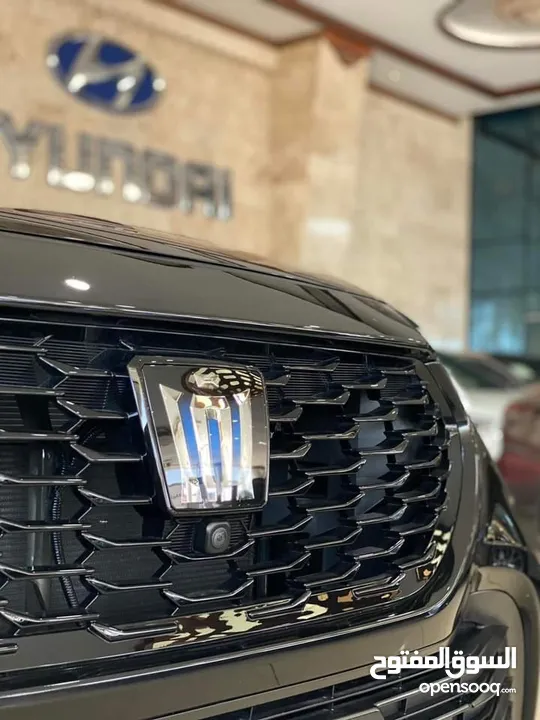 تويوتا كروان 2023 عداد زيرو جيب 7 ركاب دفع رباعي