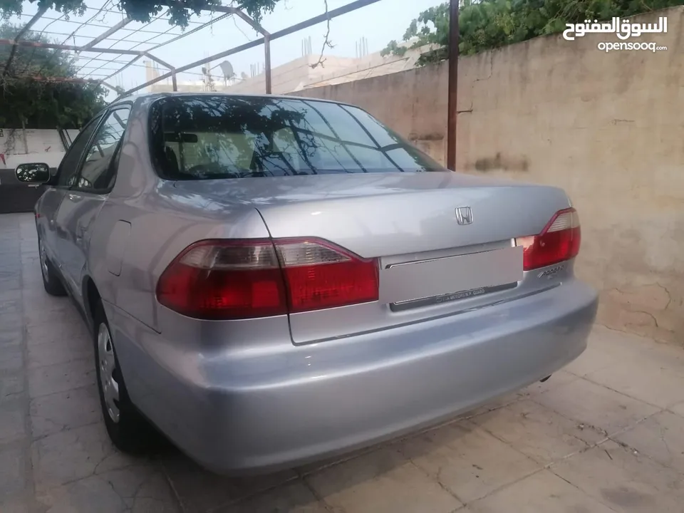 هوندا اكورد للبيع