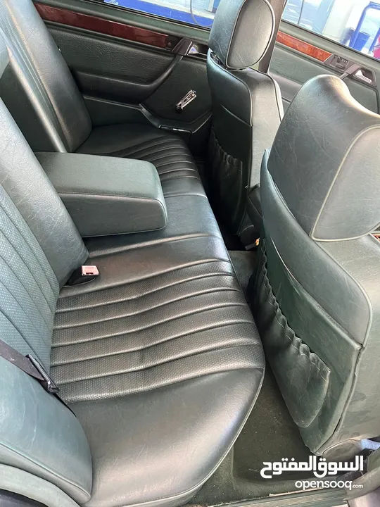 مرسيدس 300SEL